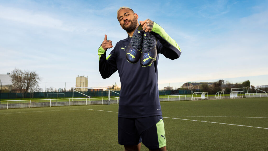 a chuteira de Neymar